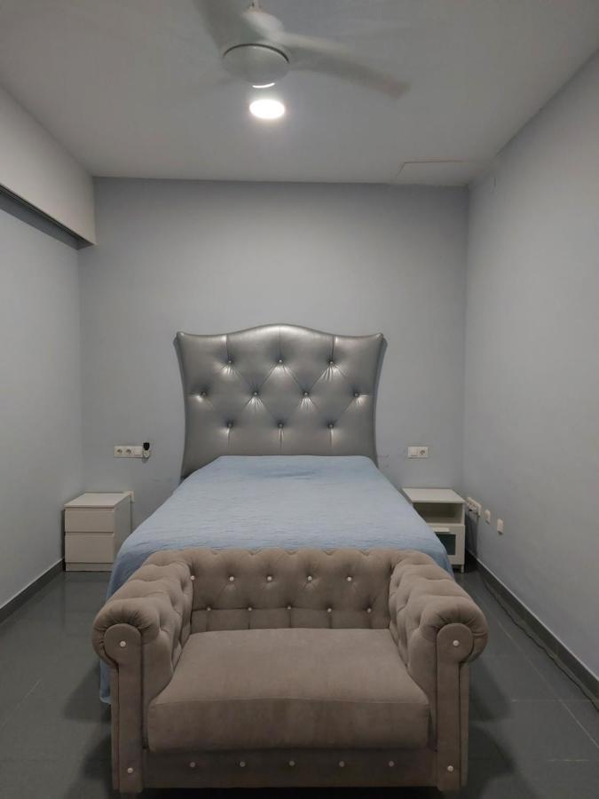 Apartament La Cueva Del Violin Torre Del Mar Zewnętrze zdjęcie